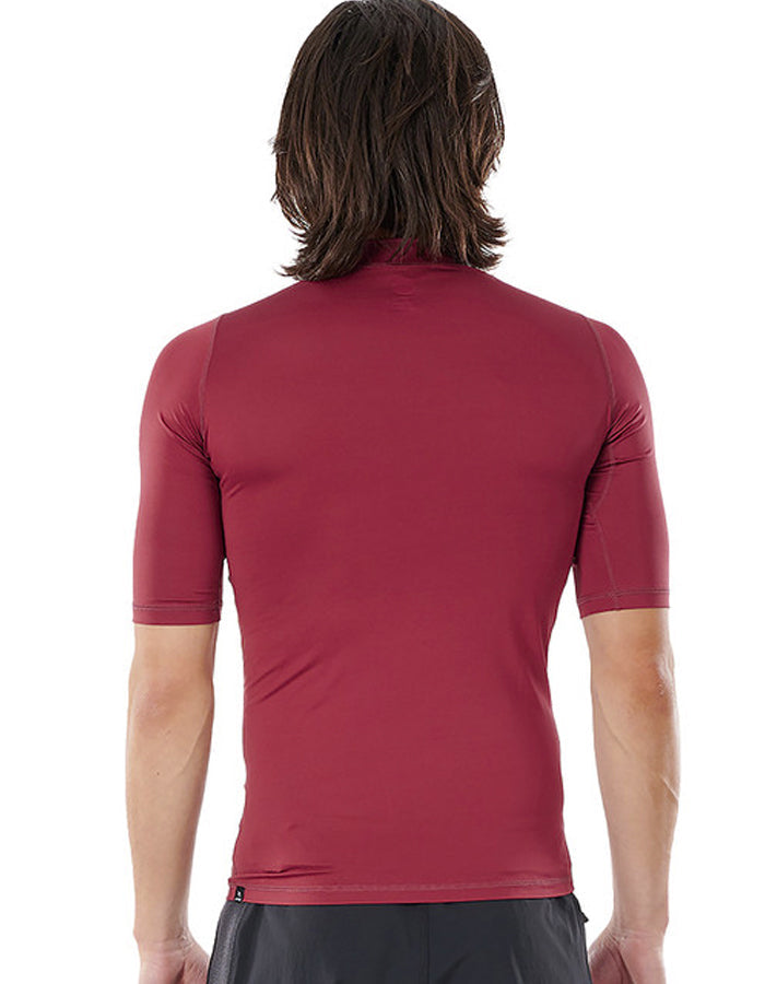 RIP CURL CORPS SHORT SLEEVE UV TEE MAROON